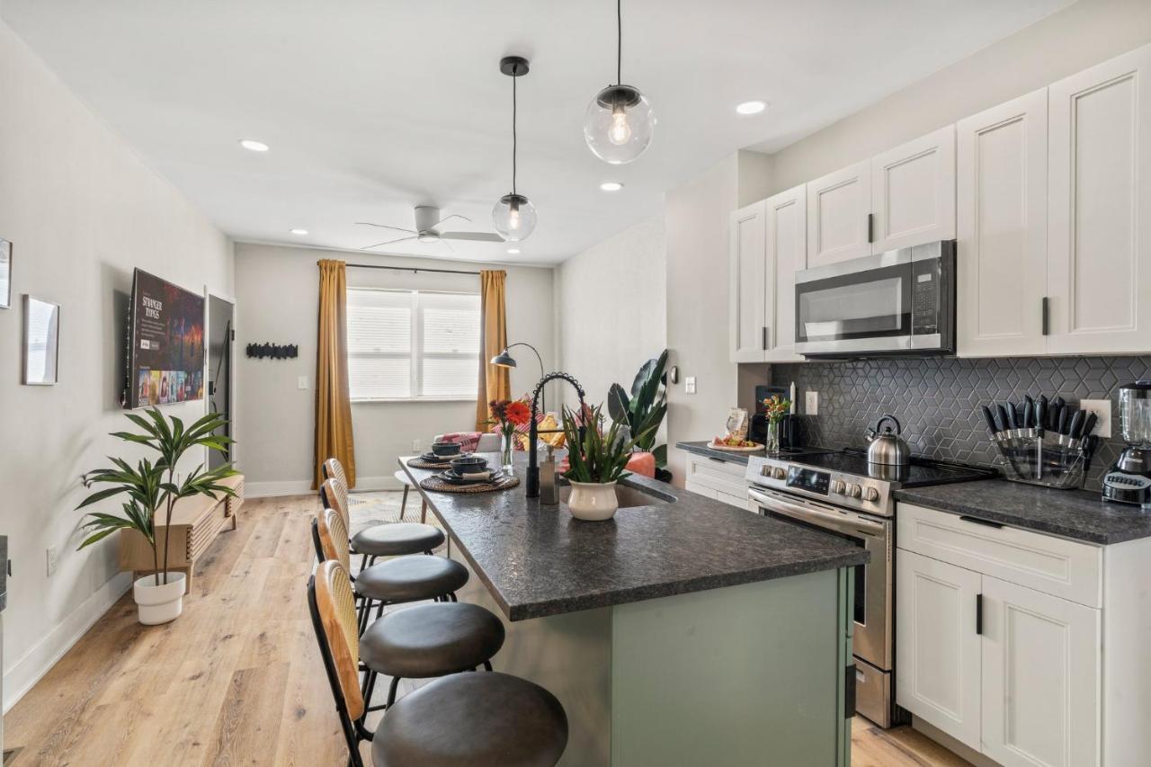 Passyunk Square Spacious 1 Bedroom Oasis- Huge Deck Filadelfia Esterno foto