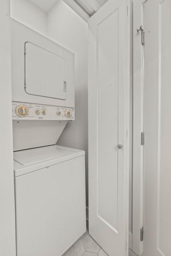 Passyunk Square Spacious 1 Bedroom Oasis- Huge Deck Filadelfia Esterno foto